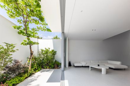 F10 House
