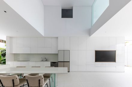 F10 House