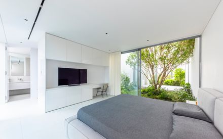 F10 House