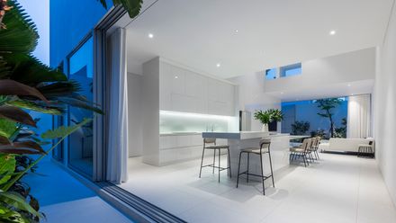 F10 House