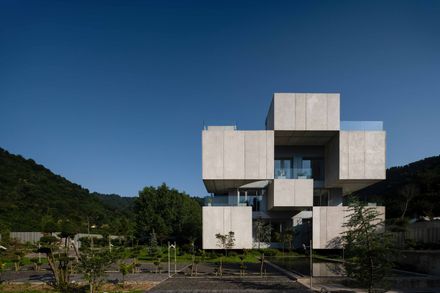 Double Side House