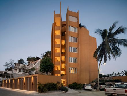 Carpinteros Residential Building