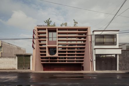Rosadoce Commercial Building