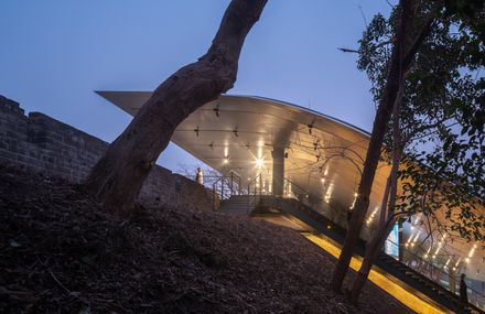 Jingzhou City Wall Archaeological Site Exhibition Pavilion
