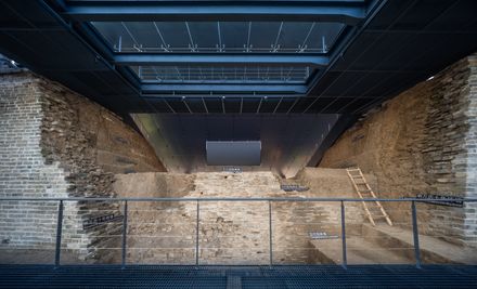 Jingzhou City Wall Archaeological Site Exhibition Pavilion