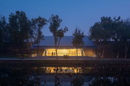 Jingzhou City Wall Archaeological Site Exhibition Pavilion