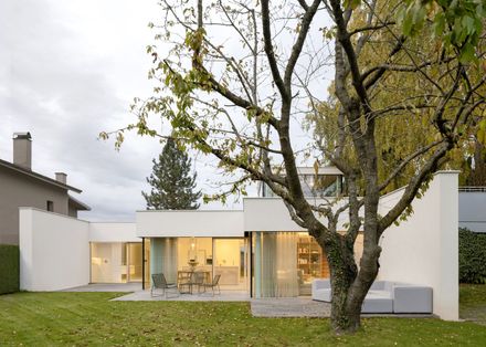 Šestajovice House