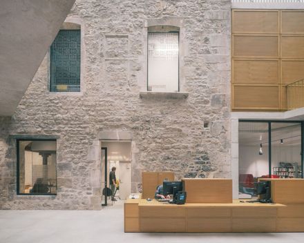 La Manufacture Cultural Center