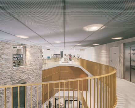 La Manufacture Cultural Center