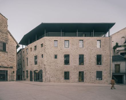 La Manufacture Cultural Center