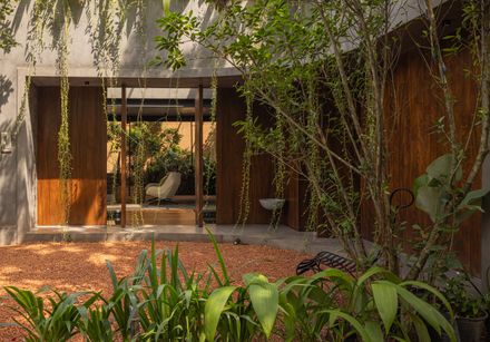 Living Continuum Studio And House