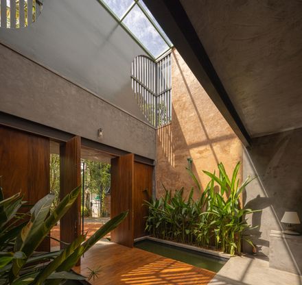 Living Continuum Studio And House