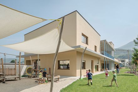 Kindergarten And Nursery Rosslauf