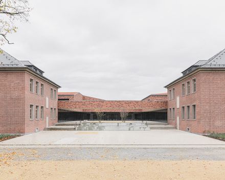 Primary School Krampnitz