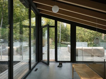 Counter-Slope House