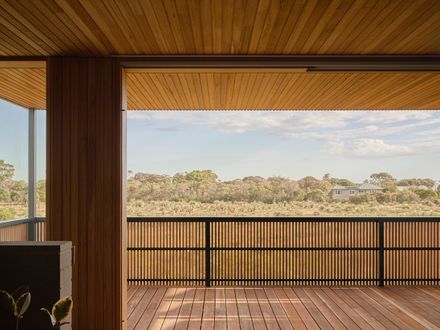 Point Lonsdale House