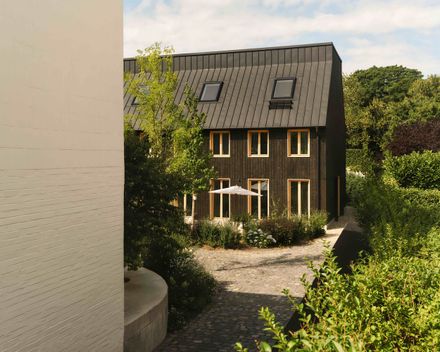 Kreuzberghof Front House