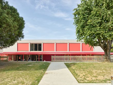 School Complex Of The Olive Tree