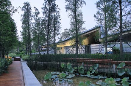 Three Service Pavilions Of Guiwan Park