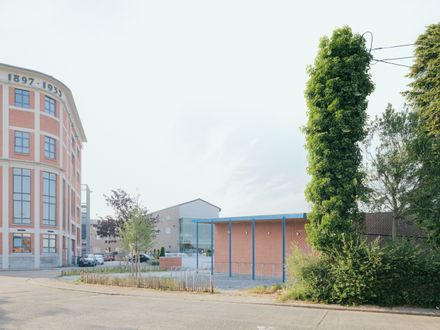 Youth Center Mena