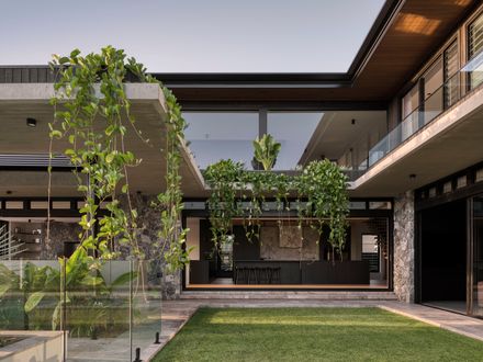 Vespa House