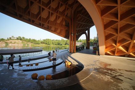 Lakeside Restaurant At Silk Road Friendship Park