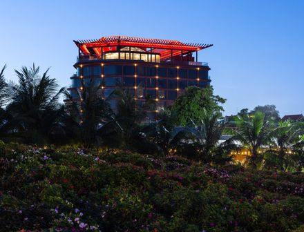 Dusit Le Palais Tu Hoa Hotel