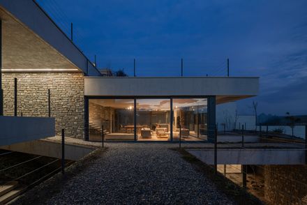 Kand-Kaav Villa