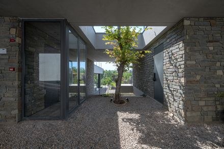 Kand-Kaav Villa