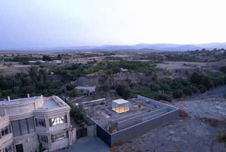 Kand-Kaav Villa