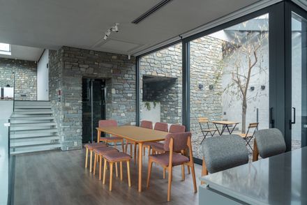 Kand-Kaav Villa
