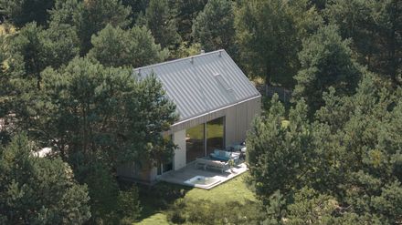Kownatki Lake House