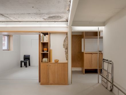 Reinterpreting A 50-year-old Building In Myeongnyun-dong
