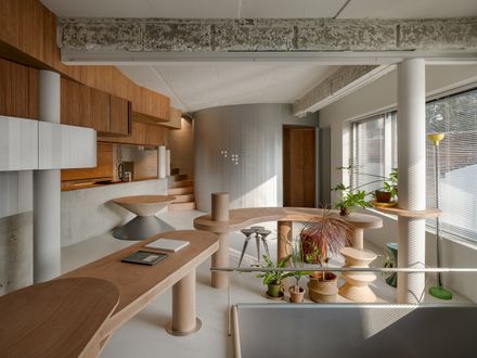 Reinterpreting A 50-year-old Building In Myeongnyun-dong