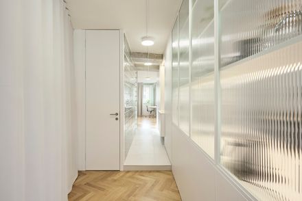 No-Wall Apartment