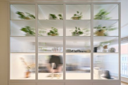 No-Wall Apartment