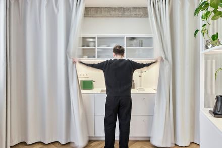 No-Wall Apartment