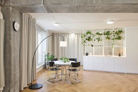 No-Wall Apartment