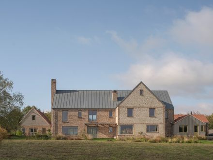 Contemporary Farmhouse