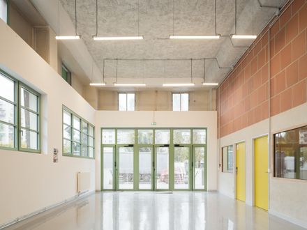 'La Boulangerie' Emergency Shelter