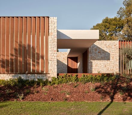 House In La Cañada