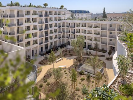 Jardins Secrets Bioclimatic Shells