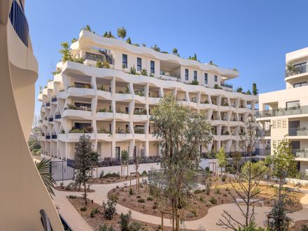 Jardins Secrets Bioclimatic Shells