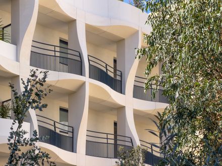 Jardins Secrets Bioclimatic Shells