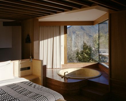 Kawagebo Snow Mountain Hotel