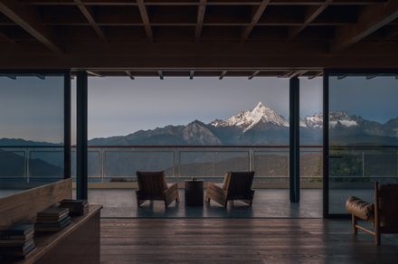 Kawagebo Snow Mountain Hotel
