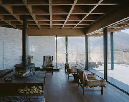 Kawagebo Snow Mountain Hotel