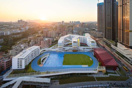 Shenzhen Longhua Foreign Languages School (Fucheng Campus)