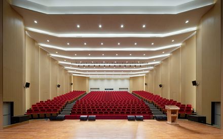 Shenzhen Longhua Foreign Languages School (Fucheng Campus)