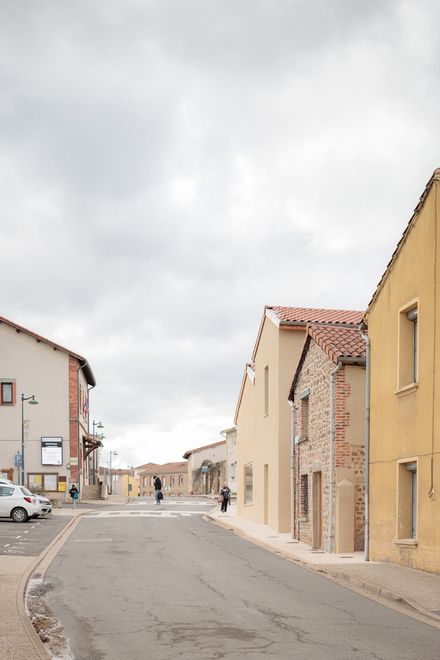 Saint-George-Haute-Ville Town Center